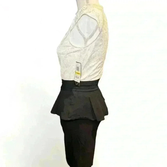 NWT- Urban Hearts - White Lace Top / Black Bottom - Size Medium - Picture 2 of 5